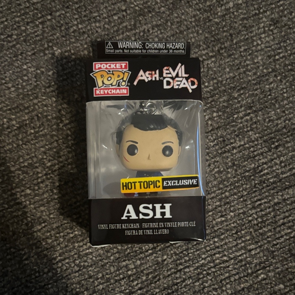 Funko Pop Keychain - Ash